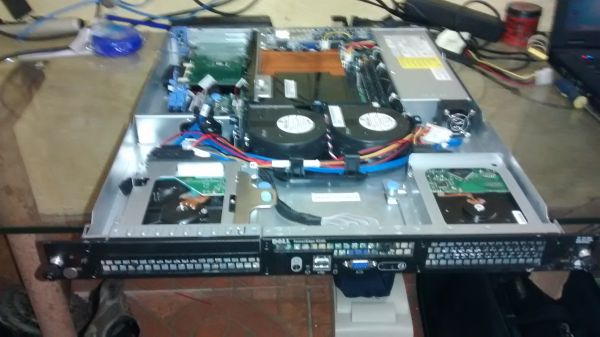 SERVIDOR Dell Powerdge R 200